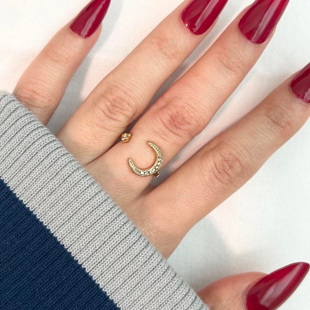 Vintage Inspired Luxury Gold Tone Ring